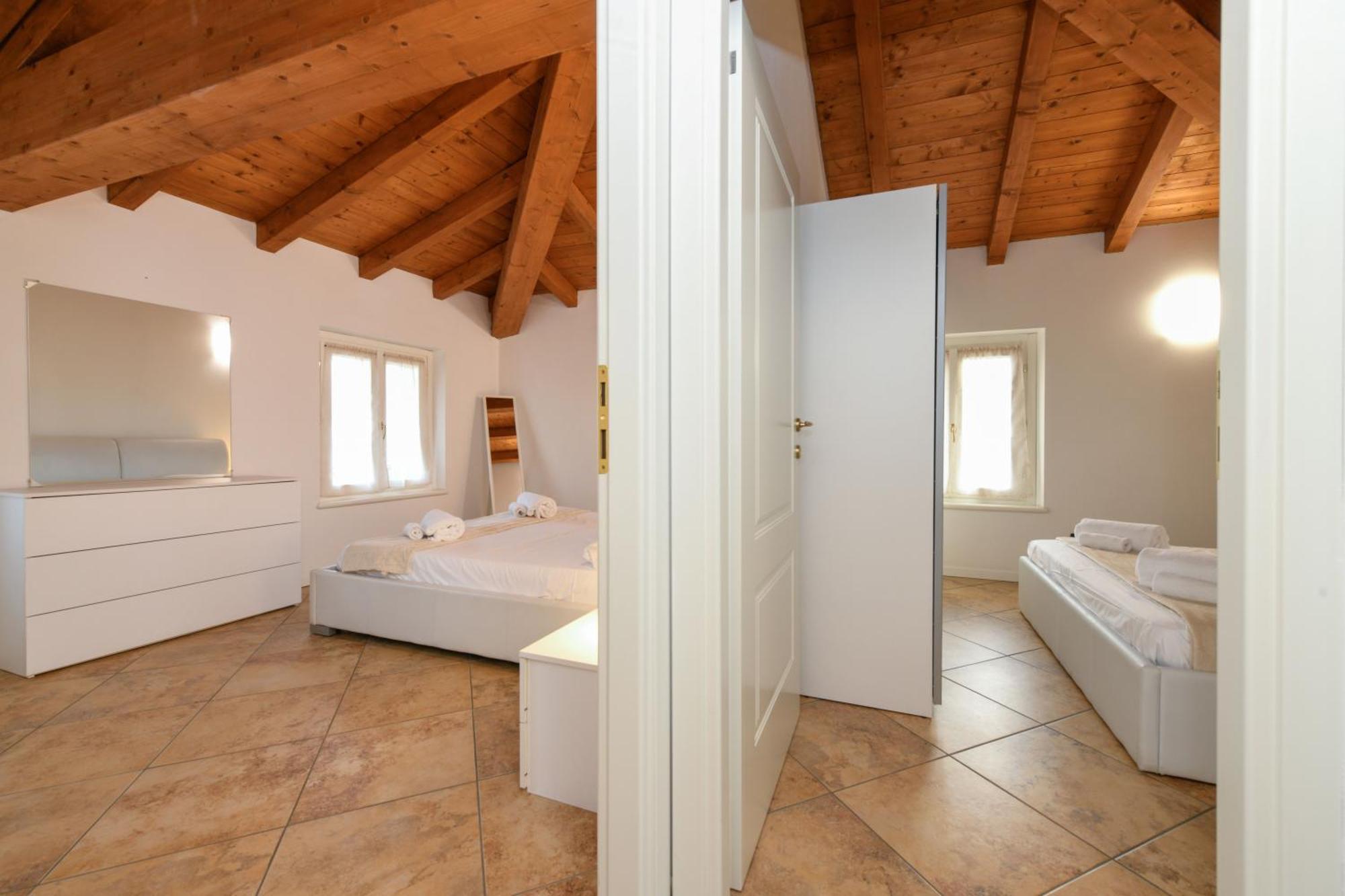 Appartamento Wendy Apartment- Twobedroom & Pool & Parkprivatefree & Sports Desenzano del Garda