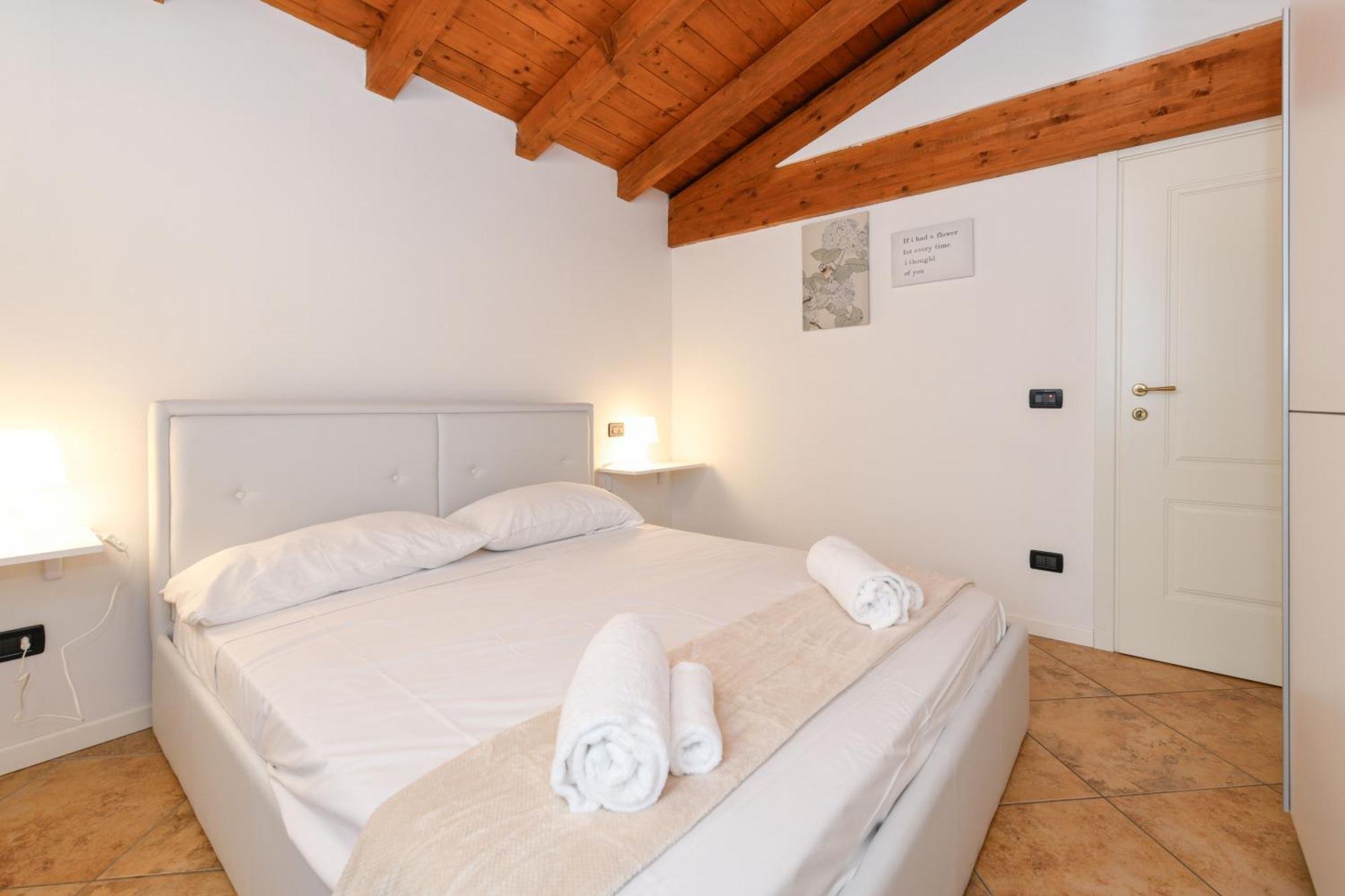 Wendy Apartment- Twobedroom & Pool & Parkprivatefree & Sports Desenzano del Garda